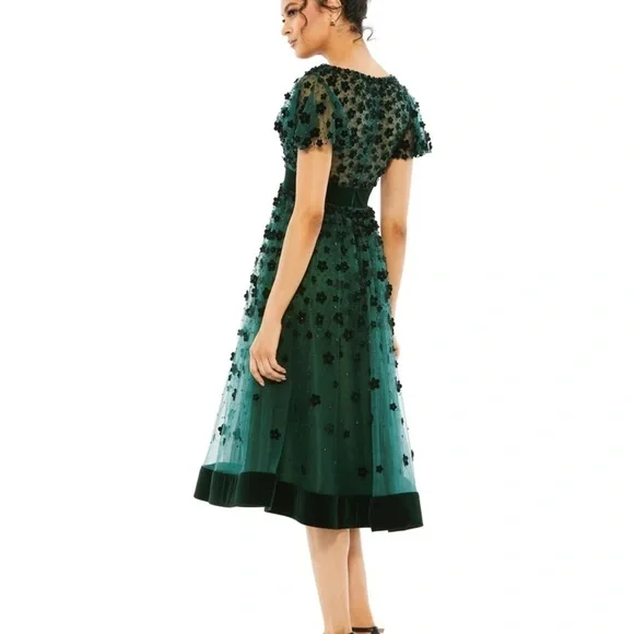 Mac Duggal 67854 NWT EMBELLISHED BUTTERFLY SLEEVE VELVET HEM MIDI DRESS